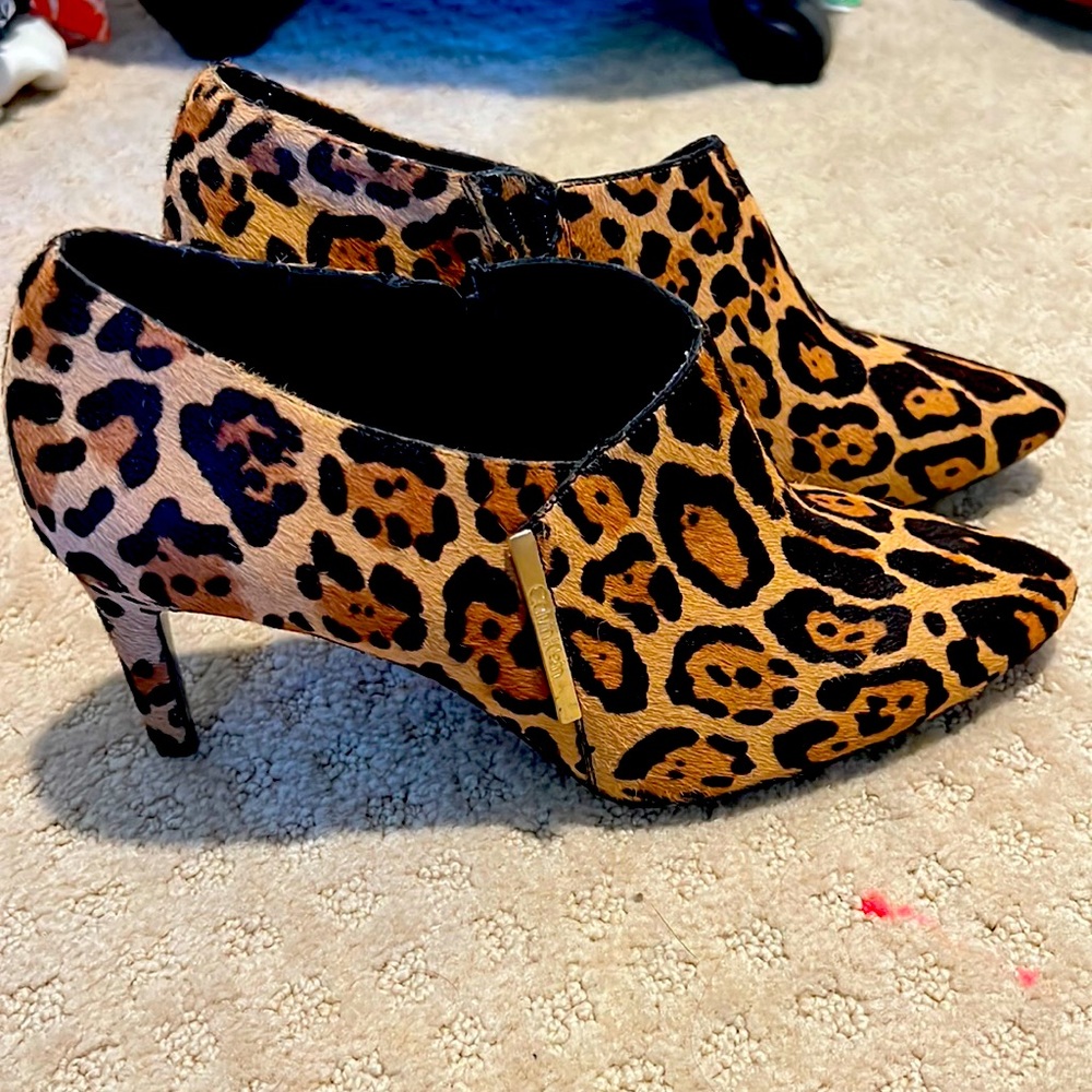 Calvin Klein Jeanna cheetah booties NEW
